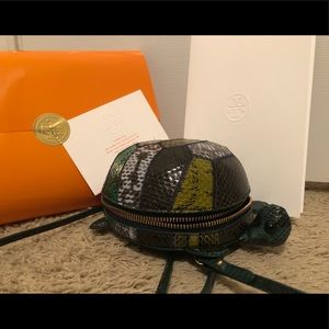 Tory Burch Turtle Purse